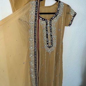 Pakistani / Indian /  Desi Party Dress/ Shalwar Kameez/ 3 piece eid dress